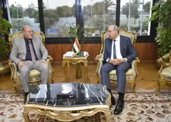 وزير الطيران المدني و رئيس جامعة سوهاج يبحثان أوجه التعاون المشترك 19 - جريدة المساء