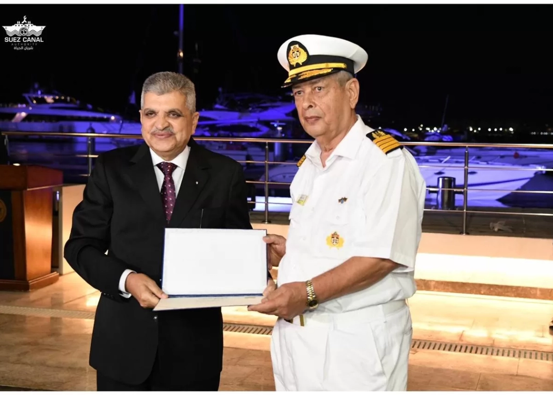 محافظ كفرالشيخ يشهد احتفالية الأورمان ويوزع 500 شنطة وأدوات مدرسية على الأطفال الأولى بالرعاية 18 - جريدة المساء