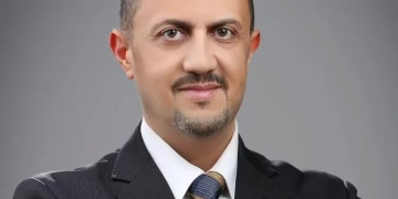 المهندس أيمن عرب يوجه رسالة للعاملين بالشركة القابضة والشركات التابعة 1 - جريدة المساء