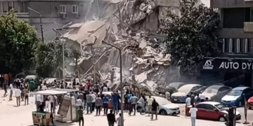 انهيار عقار سكنى