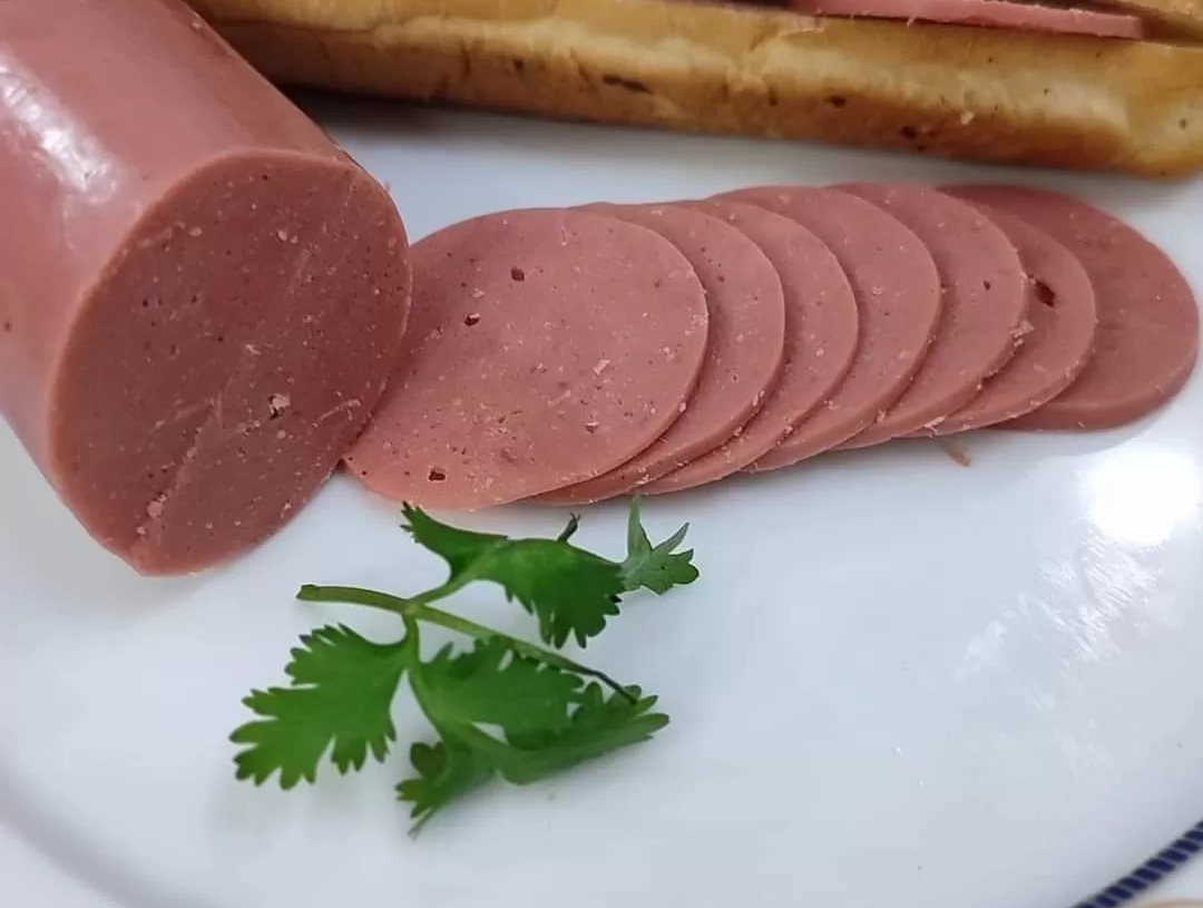 اللانشون البيتى الاقتصادى بطريقة الشيف وليد الحاوي 18 - جريدة المساء