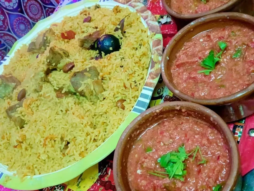 الكبسه باللحمه مع سلطة الدقوس بطريقة الشيف ياسر 19 - جريدة المساء