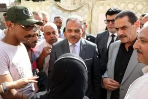 محافظ الشرقية يؤدي واجب العزاء والمواساة لأسر ضحايا حادث اصطدام قطاري الزقازيق ويقدم إعانات مالية عاجلة 35 - جريدة المساء