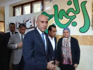 وزير التعليم يتابع انتظام الدراسة بمدارس قنا 23 - جريدة المساء