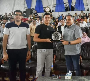 مجسمات لحصان جامح جوائز الفائزين في مسابقة تراث أدب الخيل بمهرجان الشرقية للخيول العربية 25 - جريدة المساء