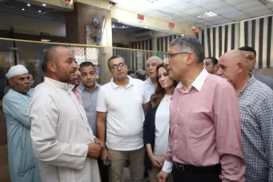 بالصور- محافظ الجيزة يتجول داخل ديوان حي العمرانية: هتشوفوني قدامكم كل شوية 24 - جريدة المساء