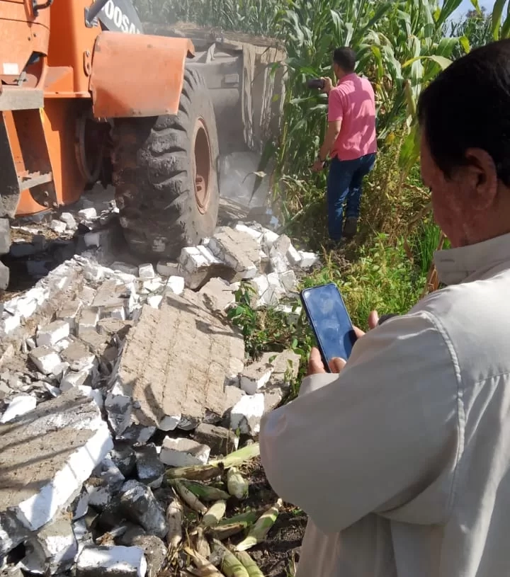 محافظ كفر الشيخ يتابع الموجة الـ 23 لإزالة التعديات على أملاك الدولة والأراضي الزراعية ومخالفات البناء 20 - جريدة المساء محافظ كفر الشيخ يتابع الموجة الـ 23 لإزالة التعديات على أملاك الدولة والأراضي الزراعية ومخالفات البناء 19 - جريدة المساء