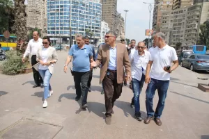 محافظ الجيزة يتابع ميدانياً حالة الإشغالات والنظافة بميدان الجيزة ومتفرعاته 37 - جريدة المساء