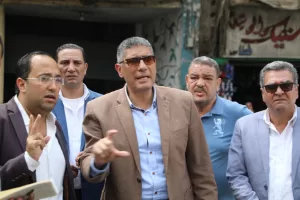 محافظ الجيزة يتابع ميدانياً حالة الإشغالات والنظافة بميدان الجيزة ومتفرعاته 33 - جريدة المساء
