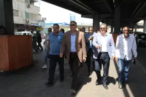 محافظ الجيزة يتابع ميدانياً حالة الإشغالات والنظافة بميدان الجيزة ومتفرعاته 31 - جريدة المساء