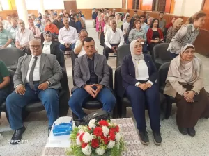 وكيل وزارة التربية والتعليم بقنا يكرم أوائل الثانوية العامة  37 - جريدة المساء