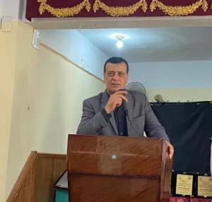 وكيل وزارة التربية والتعليم بقنا يكرم أوائل الثانوية العامة  35 - جريدة المساء