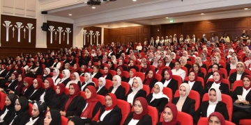 محافظ الإسكندرية يشهد حفل استقبال عدد 772 من المعلمين الجدد 2 - جريدة المساء محافظ الإسكندرية يشهد حفل استقبال عدد 772 من المعلمين الجدد 1 - جريدة المساء