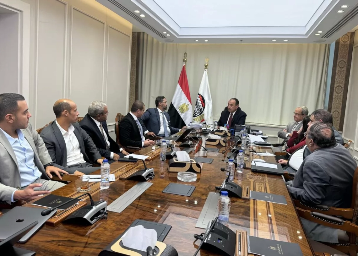 وزير قطاع الأعمال العام يتابع مع "SAP مصر" موقف تطبيق برنامج "ERP" في الشركات التابعة 20 - جريدة المساء وزير قطاع الأعمال العام يتابع مع "SAP مصر" موقف تطبيق برنامج "ERP" في الشركات التابعة 19 - جريدة المساء