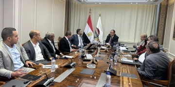 وزير قطاع الأعمال العام يتابع مع "SAP مصر" موقف تطبيق برنامج "ERP" في الشركات التابعة 2 - جريدة المساء وزير قطاع الأعمال العام يتابع مع "SAP مصر" موقف تطبيق برنامج "ERP" في الشركات التابعة 1 - جريدة المساء