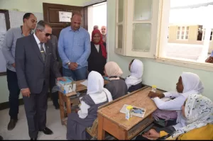 محافظ بورسعيد يتابع انتظام الدراسية بمدرسة قرية ٧ بسهل الطينة شرقا 21 - جريدة المساء