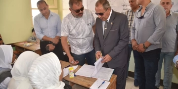 محافظ بورسعيد يتابع انتظام الدراسية بمدرسة قرية ٧ بسهل الطينة شرقا 1 - جريدة المساء