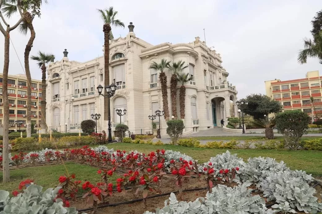 62 من أساتذة عين شمس بقائمة "ستانفورد" لأفضل 2% من علماء العالم 18 - جريدة المساء