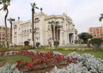 62 من أساتذة عين شمس بقائمة "ستانفورد" لأفضل 2% من علماء العالم 23 - جريدة المساء