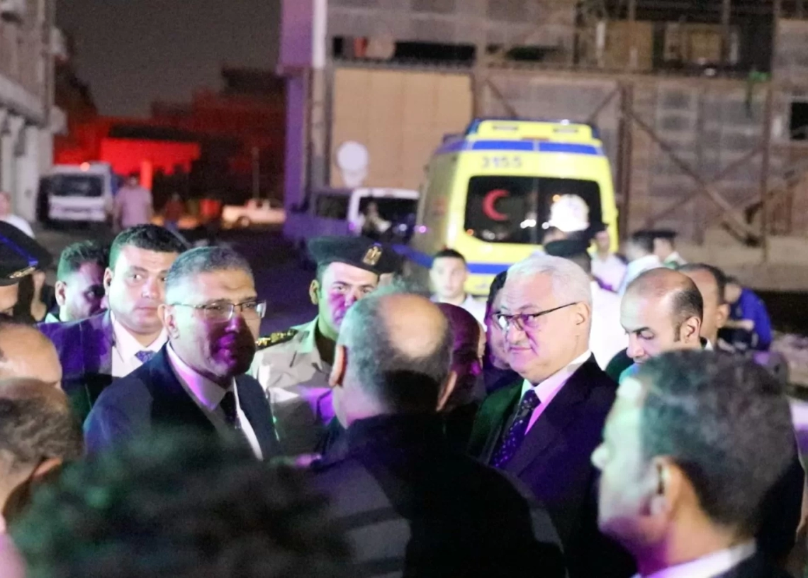 لا إصابات | محافظ الجيزة يعاين جهود السيطرة على حريق نشب بديكور أحد مواقع التصوير بمدينة الإنتاج الإعلامي 18 - جريدة المساء لا إصابات | محافظ الجيزة يعاين جهود السيطرة على حريق نشب بديكور أحد مواقع التصوير بمدينة الإنتاج الإعلامي 17 - جريدة المساء