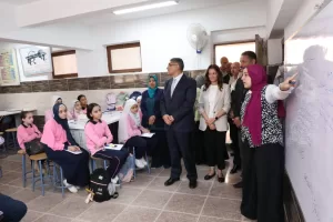 محافظ الجيزة يتفقد مدارس العمرانية والدقى وجنوب.. لمتابعة انتظام العام الدراسي الجديد (صور) 45 - جريدة المساء