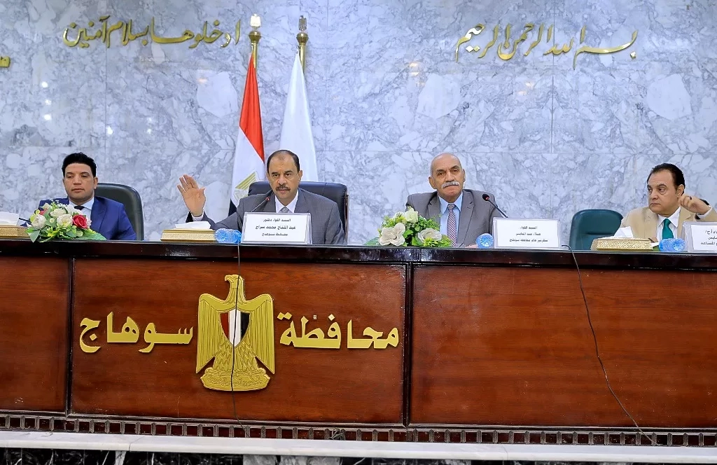 محافظ سوهاج يوجه بمراجعة مخرات السيول استعدادا لاستقبال فصل الشتاء 20 - جريدة المساء محافظ سوهاج يوجه بمراجعة مخرات السيول استعدادا لاستقبال فصل الشتاء 19 - جريدة المساء