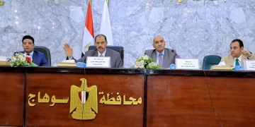 محافظ سوهاج يوجه بمراجعة مخرات السيول استعدادا لاستقبال فصل الشتاء 2 - جريدة المساء محافظ سوهاج يوجه بمراجعة مخرات السيول استعدادا لاستقبال فصل الشتاء 1 - جريدة المساء