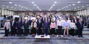 وزيرا الاتصالات والشباب يكرمان البطل أحمد الجندى والمتفوقين من طلاب جامعة مصر للمعلوماتية 30 - جريدة المساء وزيرا الاتصالات والشباب يكرمان البطل أحمد الجندى والمتفوقين من طلاب جامعة مصر للمعلوماتية 29 - جريدة المساء