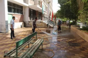 جامعة المنيا توفر 7 سيارات اتوبيس لتوصيل العاملين والطلاب مجاناً 20 - جريدة المساء