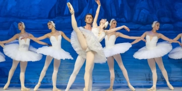 فرقة بالية سان بطرسبرج تقدم "بحيرة البجع "على المسرح الكبير بالأوبرا 1 - جريدة المساء