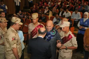 محافظ كفر الشيخ ومدير جمعية المحاربين القدماء يشهدان تكريم أسر الشهداء ومصابي العمليات الحربية 23 - جريدة المساء