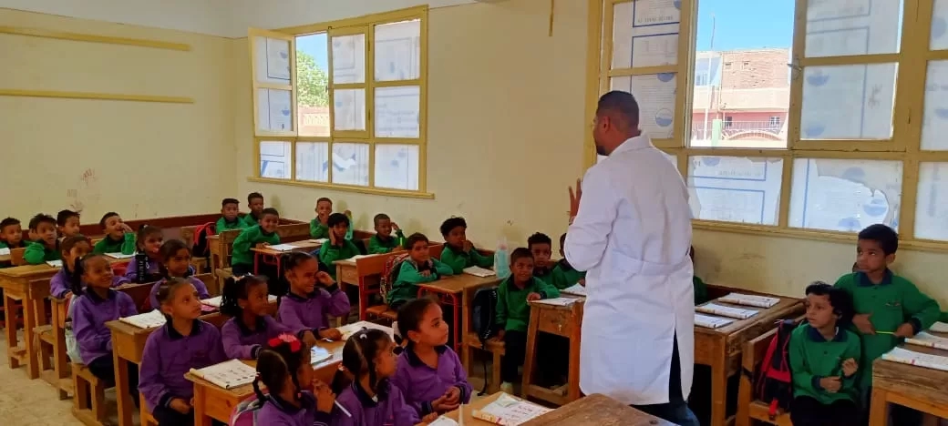 هيئة الرعاية الصحية : حملات توعوية بالإجراءات الوقائية لتقليل التعرض للنزلات المعوية في المدارس والمنشآت الصحية بالصعيد 17 - جريدة المساء