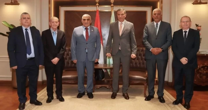 وزير الزراعة يبحث مع مدير "أكساد"، المشروعات المشتركة ومشكله زحف الرمال.... 18 - جريدة المساء