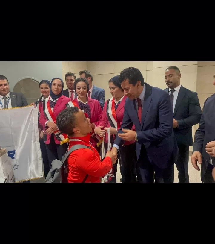 وزير الرياضة اشكر الجماهير التي حرصت علي استقبال الأبطال البارالمبين 19 - جريدة المساء