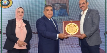 محافظ الدقهلية يكرم 33 من المتفوقين رياضيا في الألعاب الفردية والجماعية 10 - جريدة المساء محافظ الدقهلية يكرم 33 من المتفوقين رياضيا في الألعاب الفردية والجماعية 9 - جريدة المساء