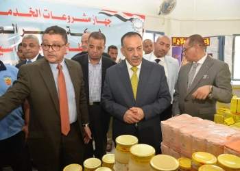 افتتاح معرض مستلزمات المدارس بتخفيضات تصل لـ 30% بأسيوط 21 - جريدة المساء