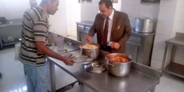 سكرتير مساعد محافظة سوهاج في جولة مفاجئة للاطمئنان على مستوى الخدمات المقدمة لأطفال مؤسسة البنين لرعاية الأيتام بالكوثر 1 - جريدة المساء