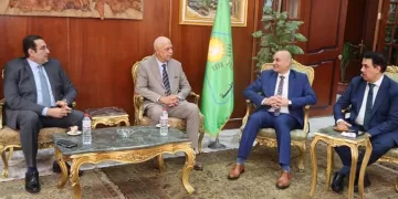 "القاصد" يستقبل رئيس الجامعة المصرية للتعليم الالكترونى 1 - جريدة المساء
