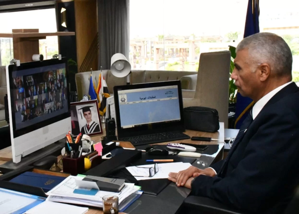 محافظ أسوان يشارك فى إجتماع نائب رئيس مجلس الوزراء مع وزيرة التنمية المحلية والمحافظين لمناقشة خطط العمل لتنفيذ المشروع القومي للتنمية البشرية 19 - جريدة المساء