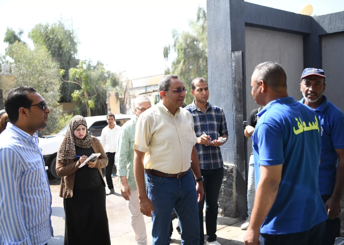 علي مساحة 50 فدان .. محافظ قنا يتفقد عدد من مشروعات المجمع الحرفى الصناعي بمنطقة الصالحية 19 - جريدة المساء