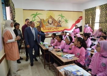 فى بورسعيد اول يوم عقاب والثاني ثواب المحافظ يشيد بالمظهر المشرف لمدارس بورفؤاد 17 - جريدة المساء