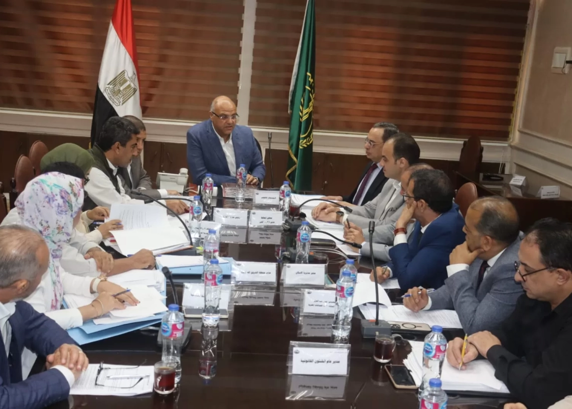 محافظ القليوبية يستعرض المشكلات التي تواجه المستثمرين..ووضع الحلول العاجلة لها 18 - جريدة المساء محافظ القليوبية يستعرض المشكلات التي تواجه المستثمرين..ووضع الحلول العاجلة لها 17 - جريدة المساء