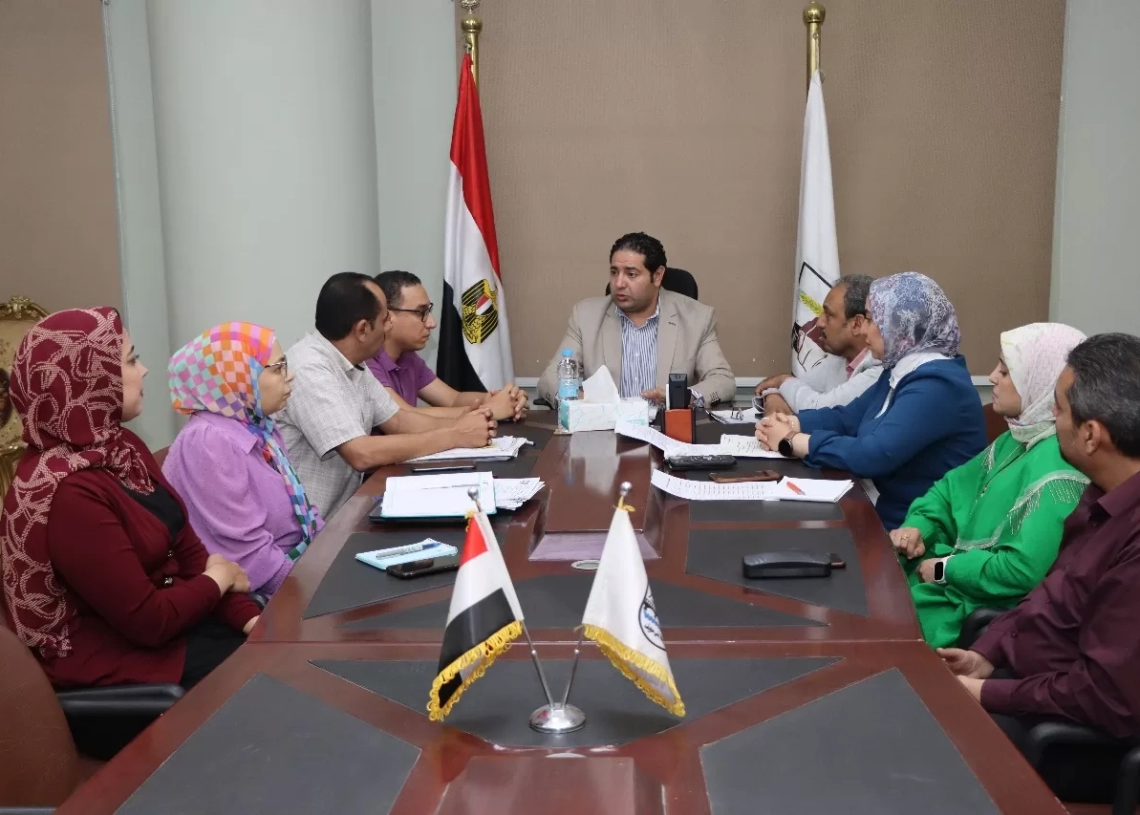 نائب محافظ بني سويف  يعقد اجتماعًا بفريق عمل وحدة حياة كريمة لمتابعة مستجدات المبادرة الرئاسية بقرى ببا وناصر 19 - جريدة المساء