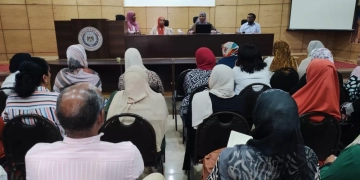 ندوة عن الاستثمار في المستقبل وبناء الانسان في مجمع إعلام اسوان 2 - جريدة المساء ندوة عن الاستثمار في المستقبل وبناء الانسان في مجمع إعلام اسوان 1 - جريدة المساء