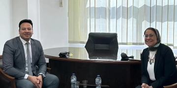 وكيل وزارة الصحة بمطروح ينسق مع مديرة عام فرع شمال غرب الدلتا للتأمين الصحي لحل مشاكل المنتفعين بمطروح 1 - جريدة المساء