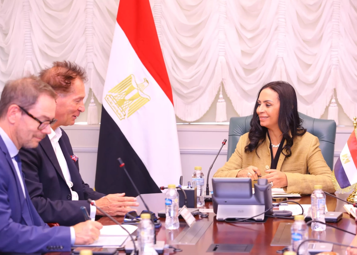 وزيرة التضامن تبحث مع وفد ألماني تعزيز التعاون الاقتصادي وتمكين الفئات الأكثر احتياجاً 20 - جريدة المساء وزيرة التضامن تبحث مع وفد ألماني تعزيز التعاون الاقتصادي وتمكين الفئات الأكثر احتياجاً 19 - جريدة المساء