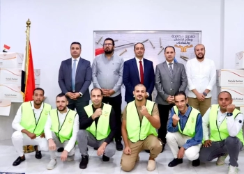"مكافحة وعلاج الإدمان" يسلم أول دفعة لمنتجات المتعافين من الإدمان من الملابس الجاهزة لبنك الكساء 32 - جريدة المساء