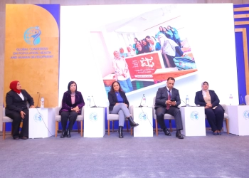 الرائدات الاجتماعيات ينفذن 42 مليون و500 ألف زيارة منزلية 26 - جريدة المساء