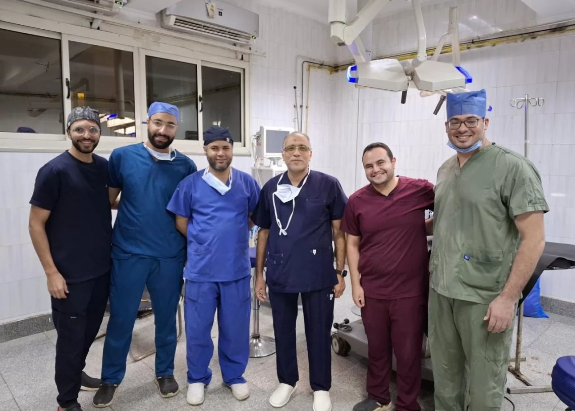 قسم جراحة الأطفال بجامعة سوهاج يجري أول عملية جراحية متقدمة لإصلاح عيب خِلقي بالمرئ لطفلة تبلغ من العمر يومين 19 - جريدة المساء