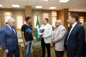 محافظ الشرقية يُسلم مساعدات مالية مقدمة من حزب حماة الوطن لأسر ضحايا ومصابي تصادم قطاري الزقازيق 30 - جريدة المساء محافظ الشرقية يُسلم مساعدات مالية مقدمة من حزب حماة الوطن لأسر ضحايا ومصابي تصادم قطاري الزقازيق 29 - جريدة المساء